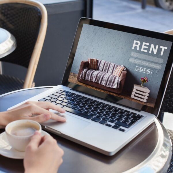 Apartment-hunting website